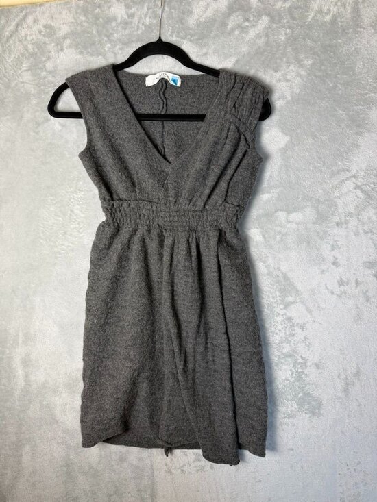 sparrow Dresses & Skirts - SPARROW Womens XS Gray Merino Wool Sleeveless Sweater Dress Smocked Waist Mini